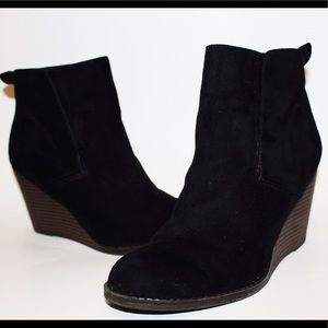 Black ankle booties